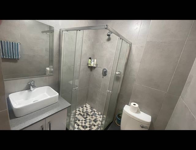 2 BEDROOM TOWNHOUSE FOR SALE IN ESSENWOOD